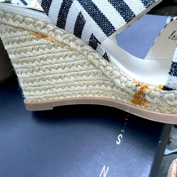 WOMENS STEVE MADDEN STRIPED “STUNNER” ESPADRILLES/ SANDALS   -8.5 - NIB ! - Picture 6 of 15